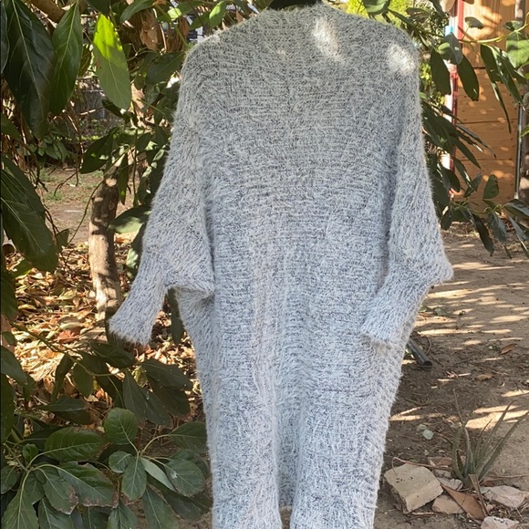 Long cardigan - Picture 4 of 5